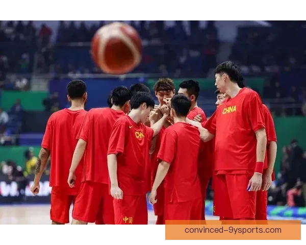 中国男篮逆转取胜晋级世界杯八强引发热议全场拼搏展现团队精神风