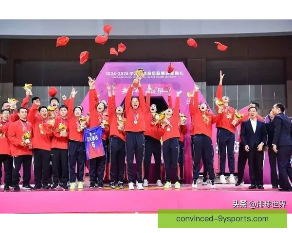 中国女排迎战强敌，队伍全力备战冲击世界杯新辉煌