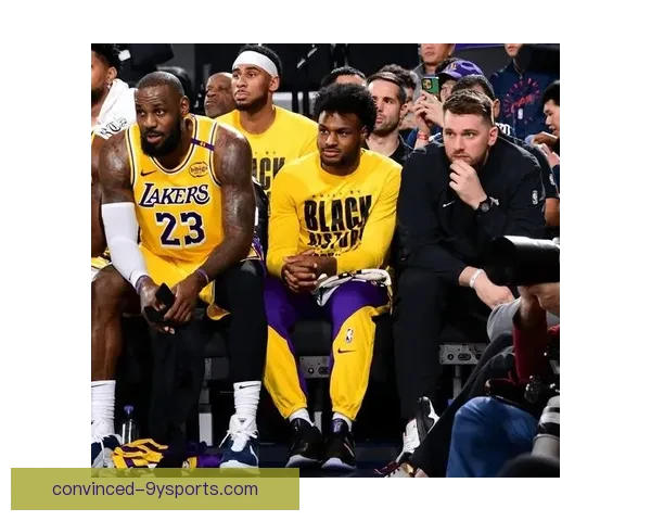 湖人队新赛季阵容大调整 詹姆斯能否带领球队重返巅峰状态