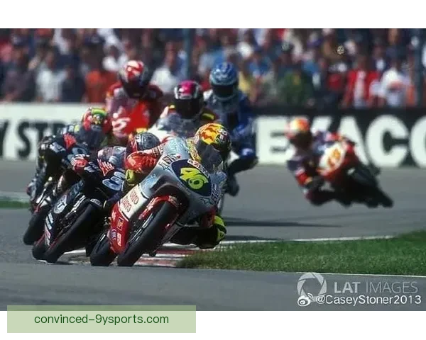 瓦伦蒂诺传奇回归赛场 MotoGP最新赛季激烈对决揭秘