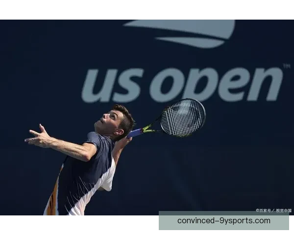 网球赛季最新动态：顶尖球员激战四大满贯精彩瞬间